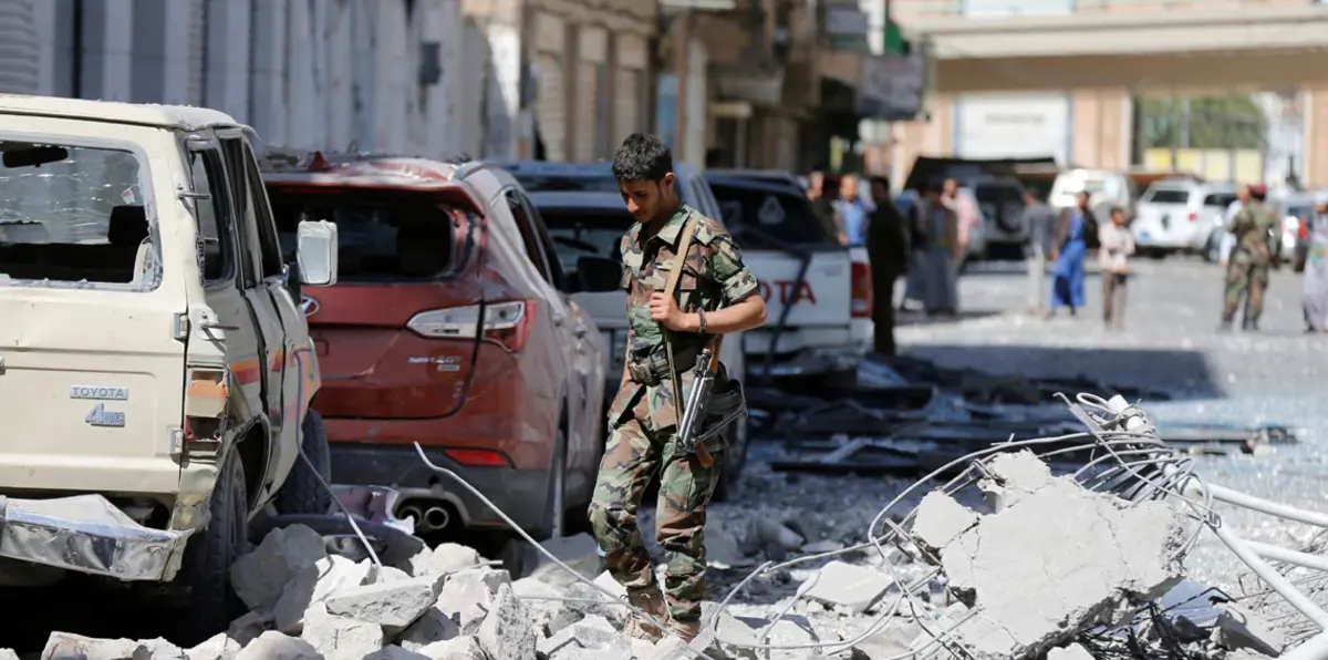 بإسناد من القوات الإماراتية.. المقاومة اليمنية تحرز تقدمًا جديدًا باتجاه الحديدة