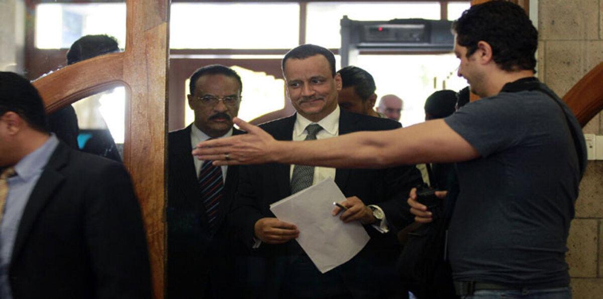 لجنة التهدئة اليمنية تصل الكويت