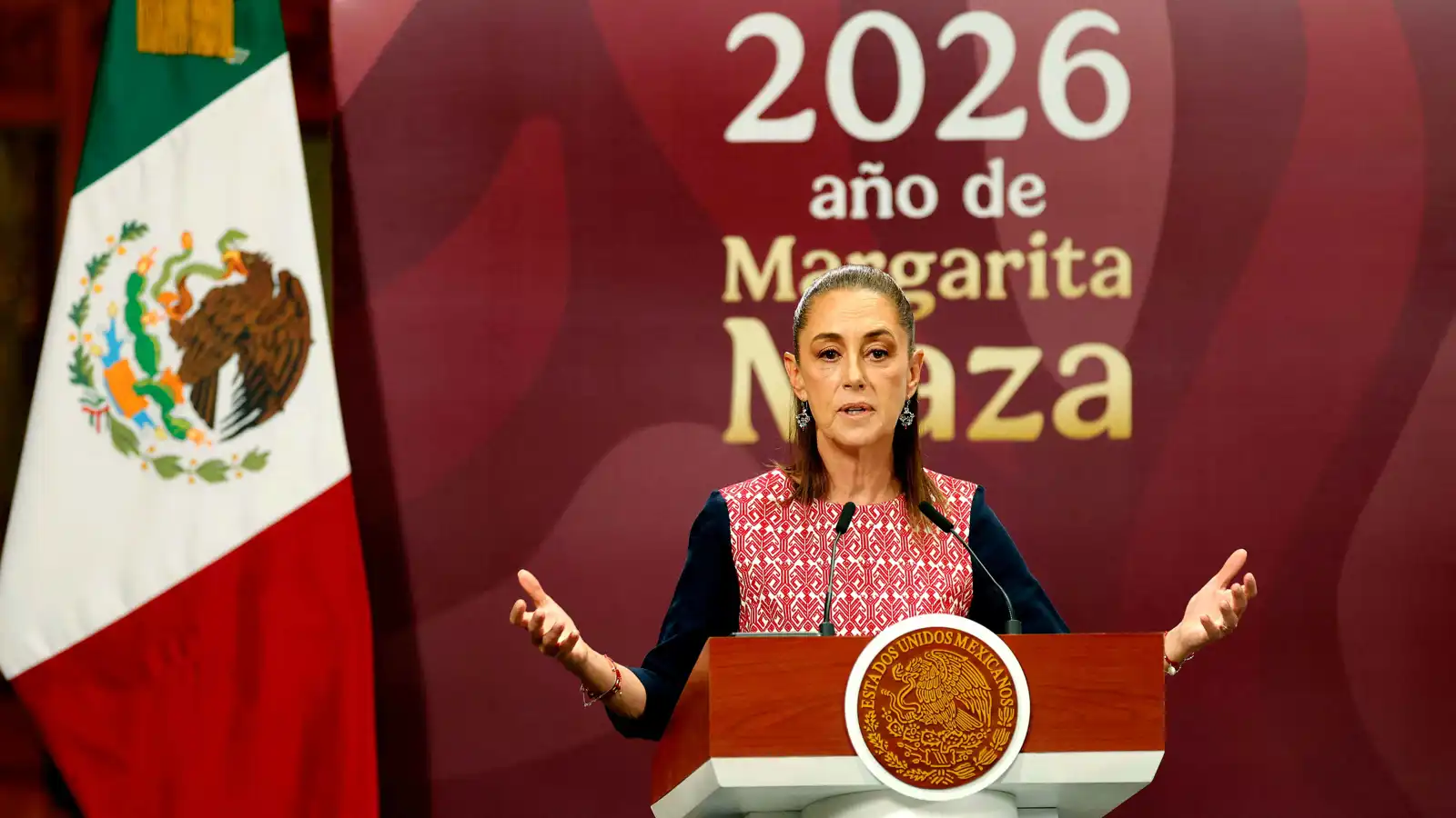 شينباوم تشجب منح بريطانيا اللجوء لموظفة مكسيكية متهمة بالاختلاس