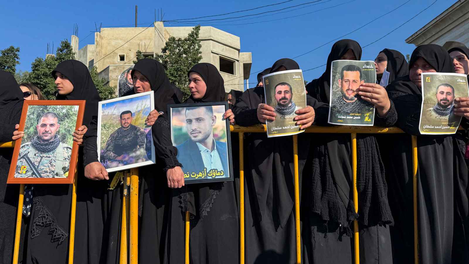 خاص– حزب الله فقد الاتصال بالمئات من عناصره في سوريا