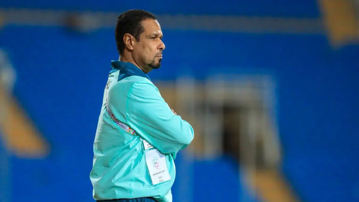 هل يستطيع يوسف عنبر تصحيح مسار النادي الأهلي السعودي؟