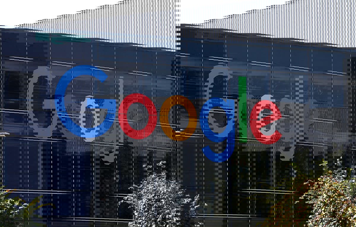 وسط ثورة الذكاء الاصطناعي.. غوغل تسرح مئات الموظفين‎