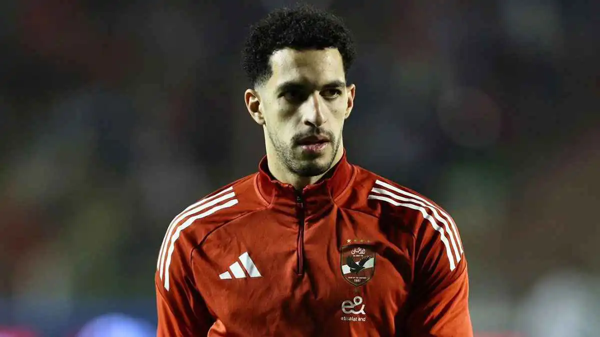 خطأ فادح من مصطفى شوبير يكلف الأهلي هدفا أمام سيراميكا  (فيديو)