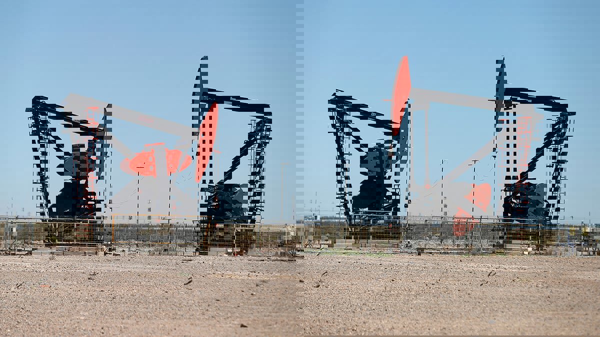 أسعار النفط تتراجع بفعل مخاوف الركود