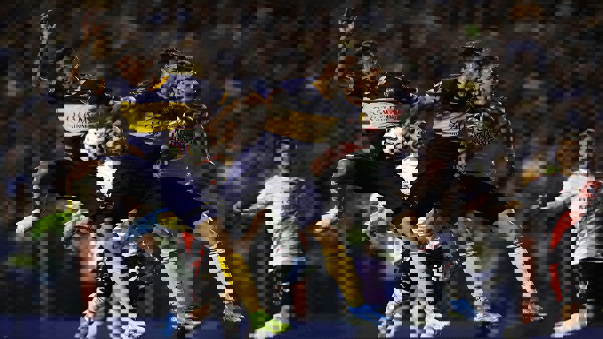 ريفر بليت الأرجنتيني يبلغ نهائي ليبرتادوريس رغم خسارته أمام غريمه بوكا جونيورز (فيديو)