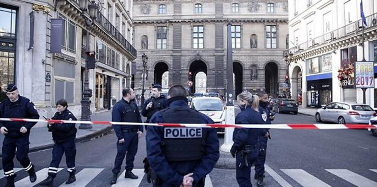 منفذ هجوم اللوفر يرفض التحدث للمحققين