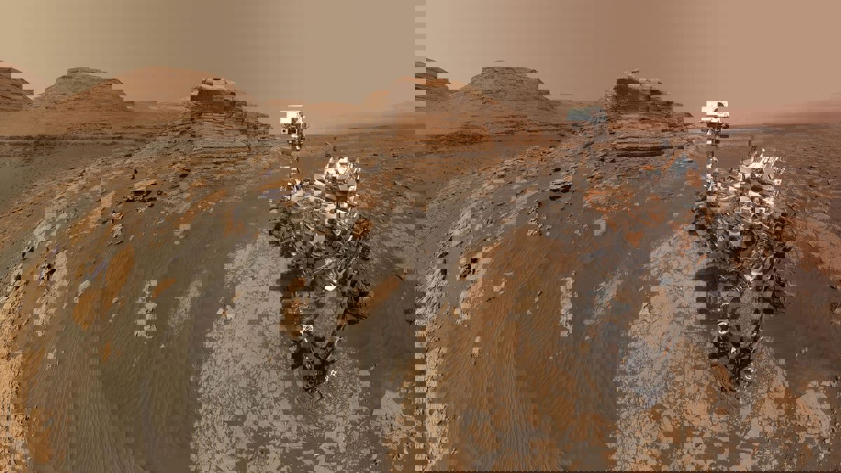 الروبوت الجوال "كوريوسيتي" يستكشف منطقة جديدة على المريخ