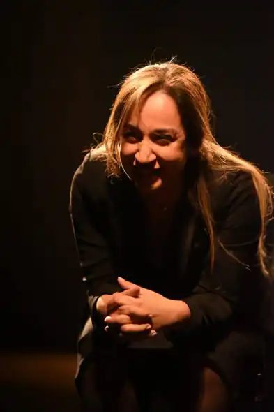 مشهد من مسرحية "مأتم السيد الوالد"