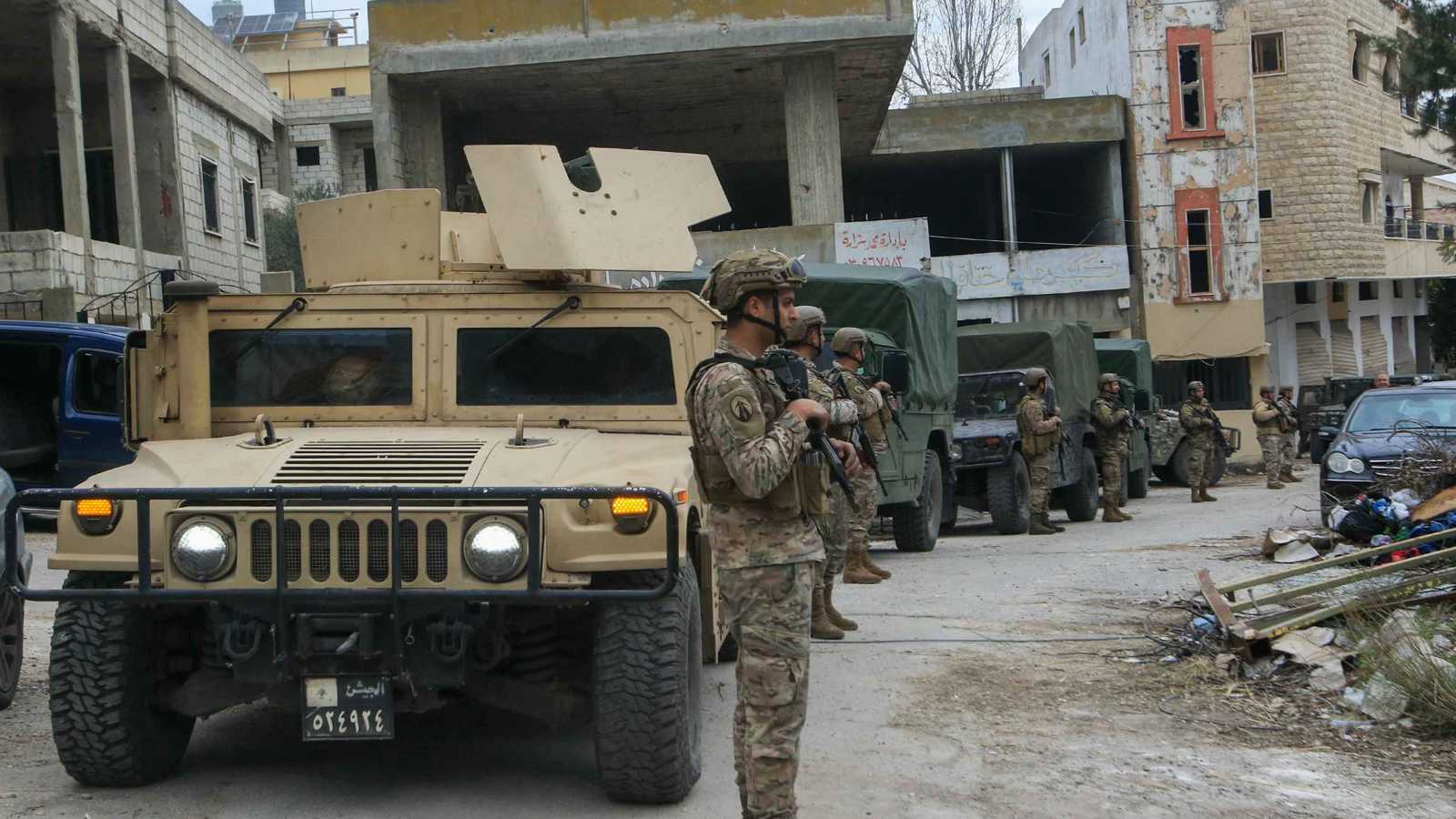 إطلاق نار كثيف باشتباكات بين الجيش اللبناني ومطلوبين في بعلبك