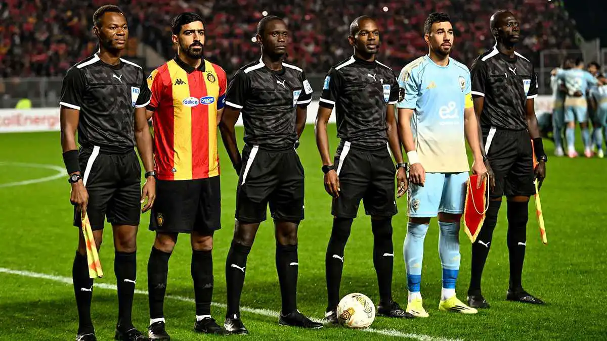 لقطة سنراها كثيرا.. تعليق مفاجئ من خبير تحكيمي حول تصرف عيسى سي (صورة)