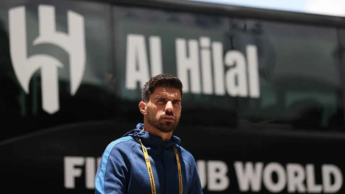 روبن نيفيز يصدم النصر والاتحاد بتصريح حاسم