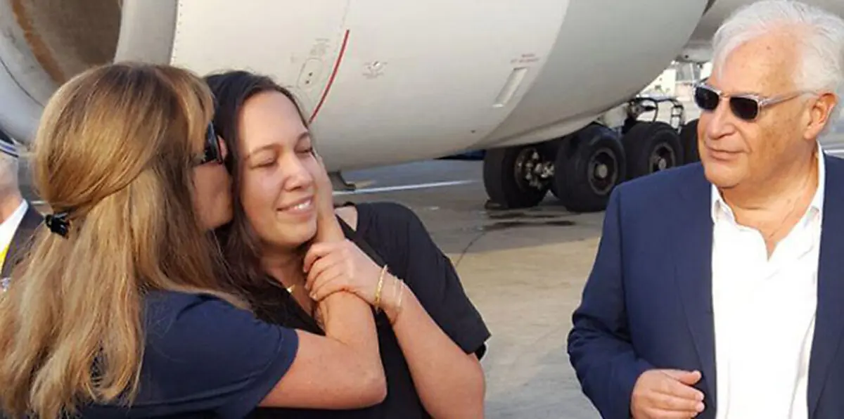 ابنة السفير الأمريكي في "تل أبيب" تحصل على الجنسية الإسرائيلية