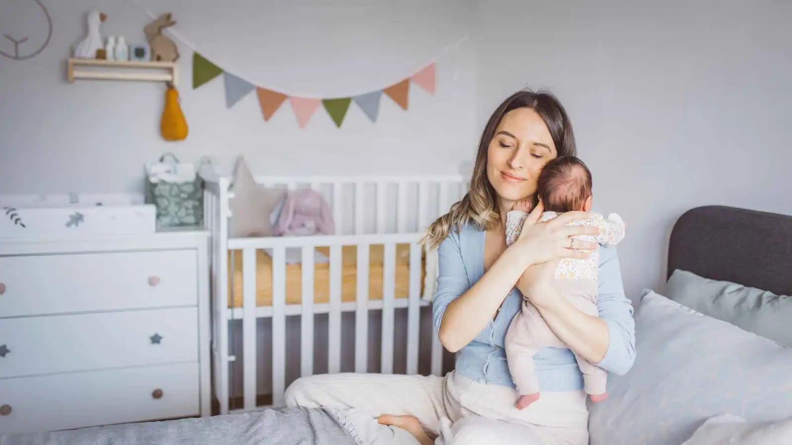 هل يؤثر سكر الحمل في إنتاج الحليب؟