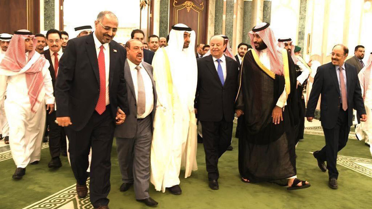 الحكومة اليمنية تتهم "الانتقالي الجنوبي" بعرقلة تنفيذ اتفاق الرياض