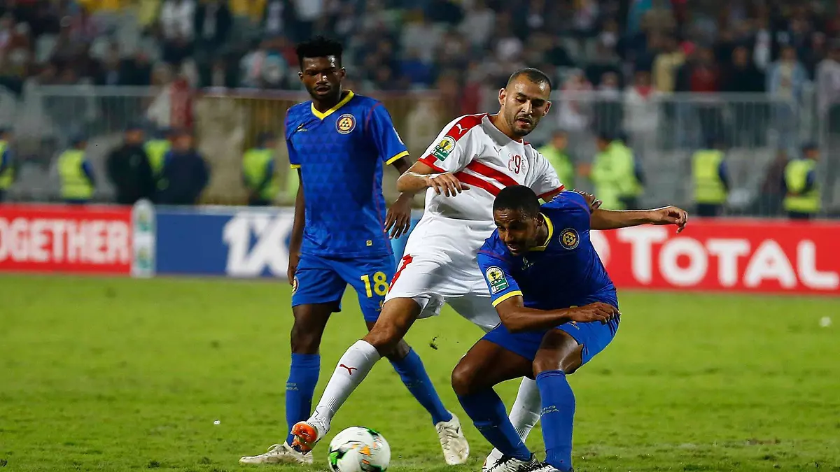 وفاة والد خالد بوطيب تسبب أزمة قبل مباراة الزمالك وغورماهيا بالكونفدرالية الأفريقية