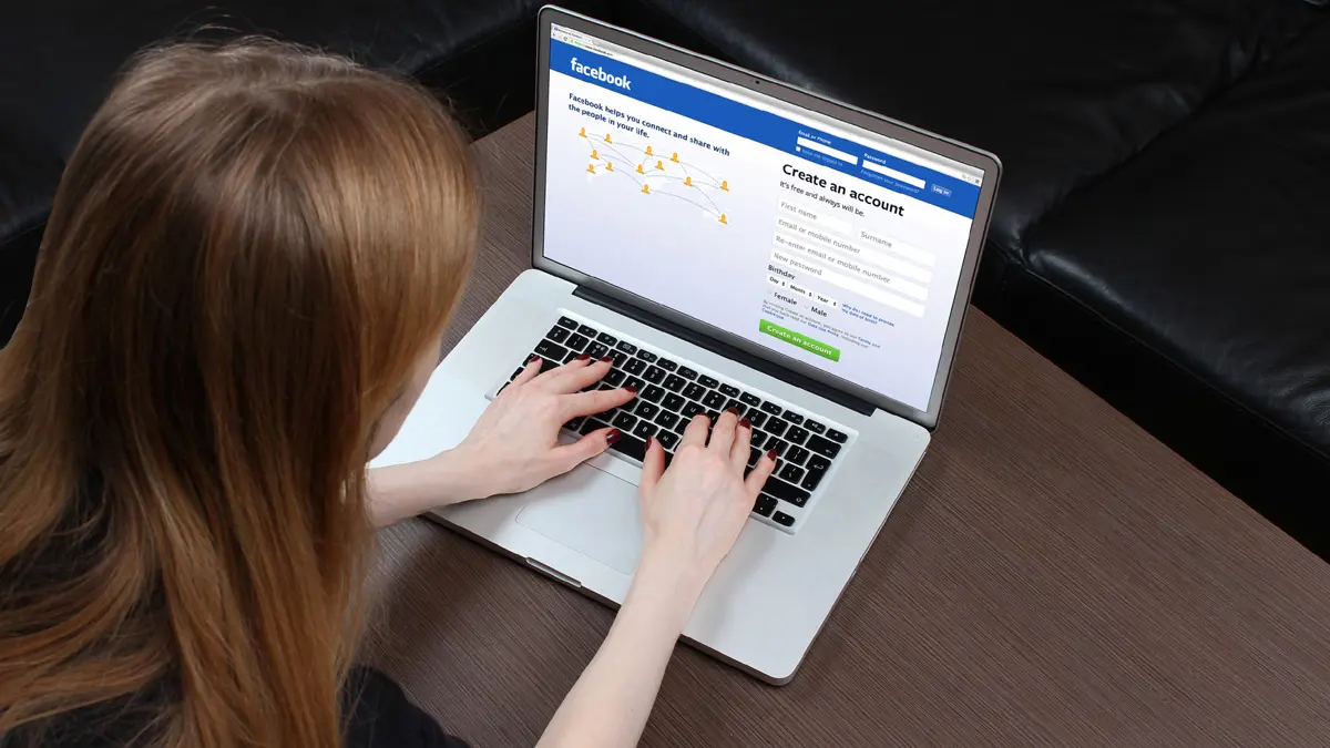 مصر.. القبض على "ضابط مزيف" يبتز الفتيات عبر فيسبوك