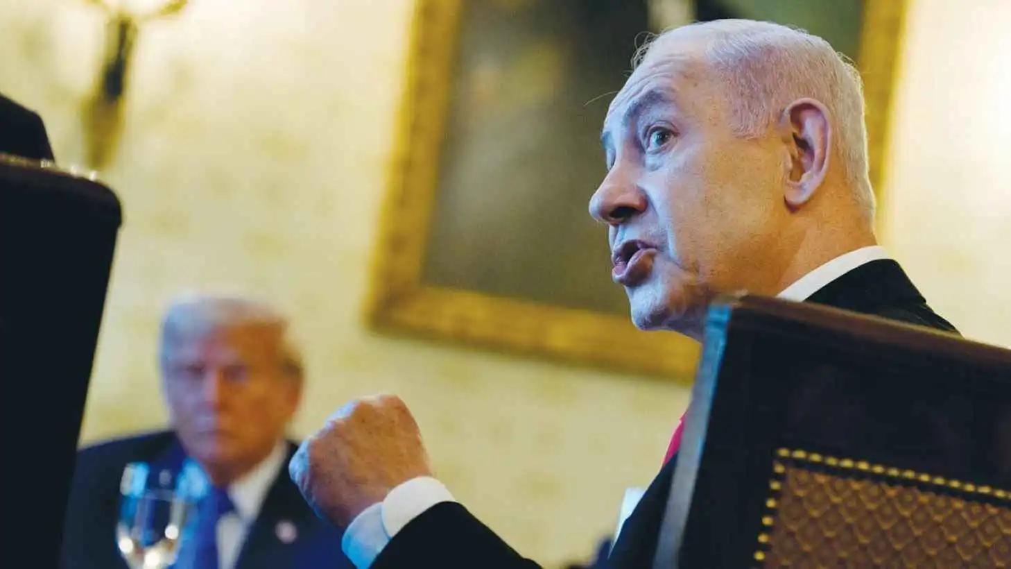 فورين بوليسي:  قبضة نتنياهو على السلطة تتهاوى ومصيره بيد ترامب