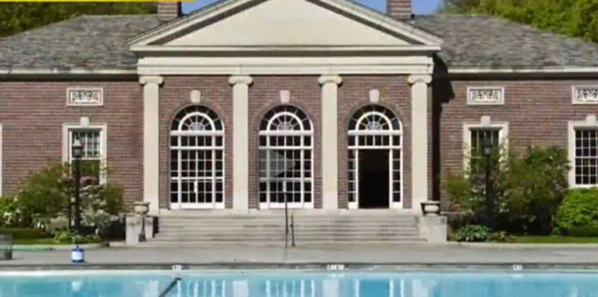 فندق للطلاق.. يدخلان زوجين ويخرجان منفصلين