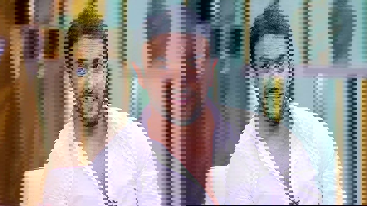 أحمد العوضي يحسم الجدل بشأن عودته لياسمين عبد العزيز‎