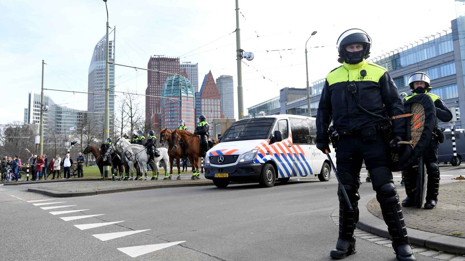 هولندا تستدعي سفير إيران على خلفية محاولة اغتيال معارض على أراضيها