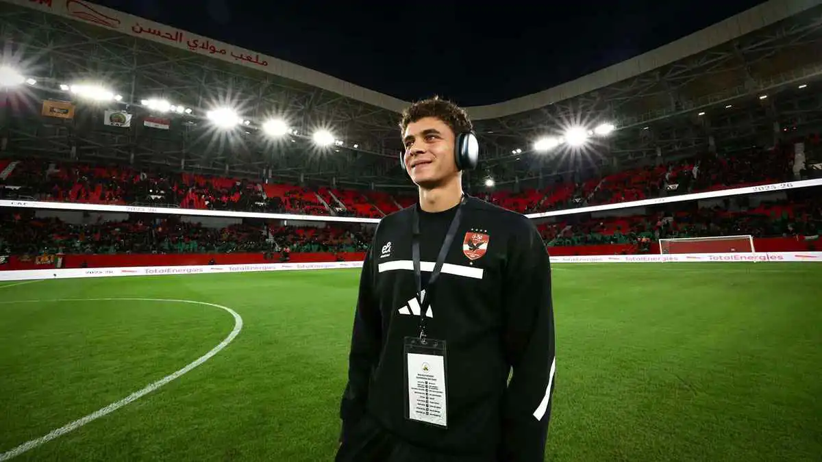 الأهلي المصري يعلن رحيل حمزة عبد الكريم إلى برشلونة