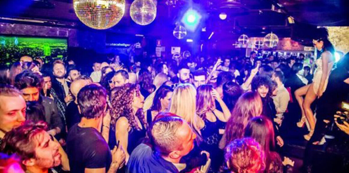 حملات لإلغاء قانون يحظر الرقص في آلاف الملاهي في نيويورك