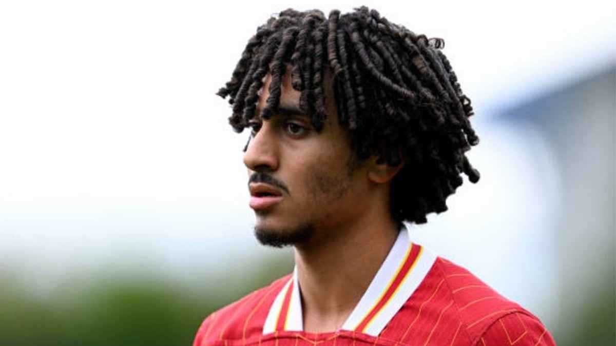 نجوم ليفربول وآرسنال وأوكسير.. 3 محترفين جدد في منتخب مصر لأول مرة (فيديو)