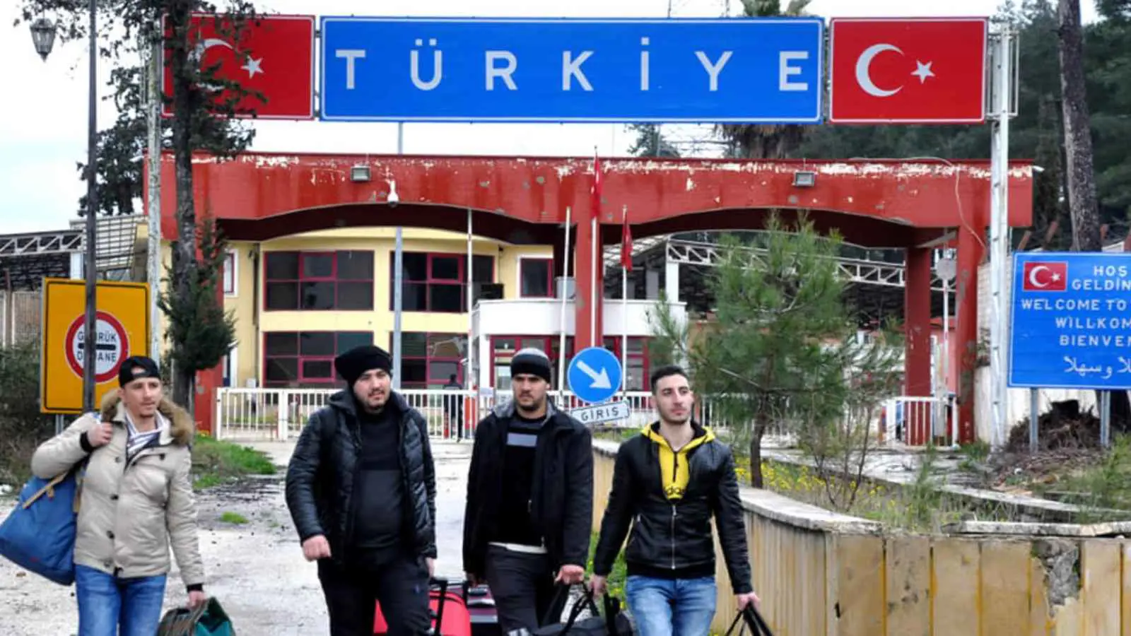 معبر كسب الحدودي.. بوابة أمل للسوريين بعد 11 عاما من الإغلاق