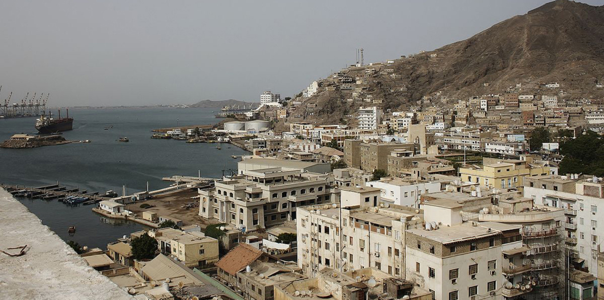 في عدن.. عصابة نسائية تصطاد ضحاياها عن طريق الإغواء الجنسي (فيديو)