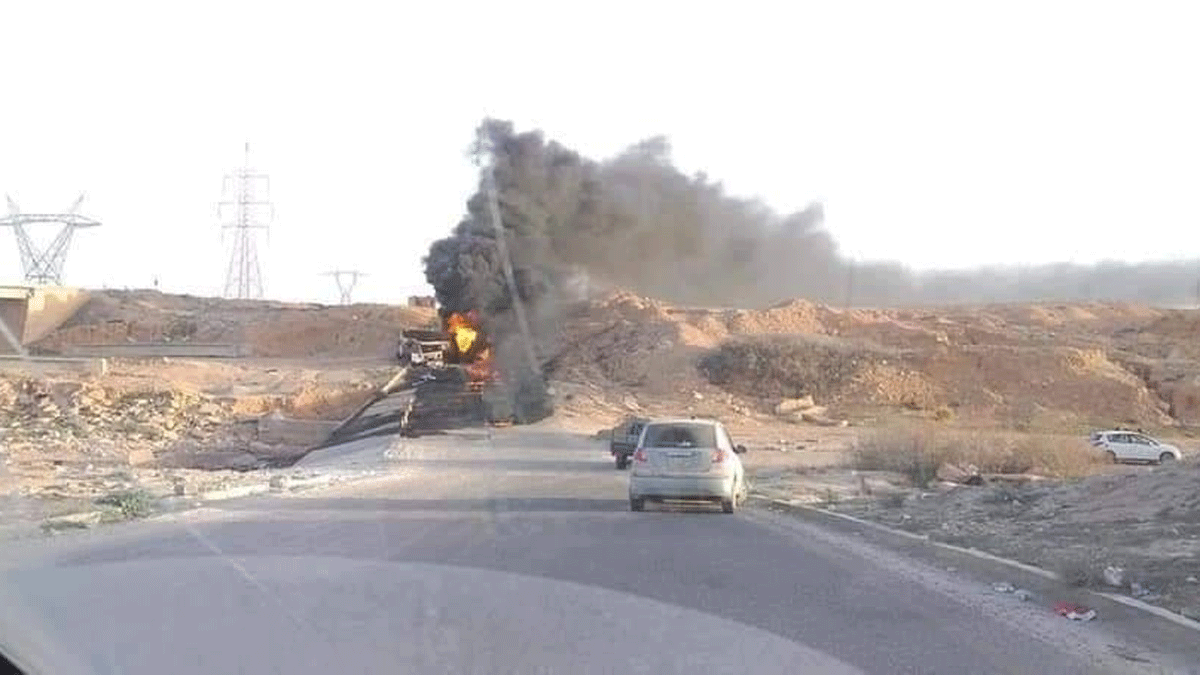 أنباء عن استهداف طائرة تركية مسيرة لشاحنة وقود جنوب غرب طرابلس