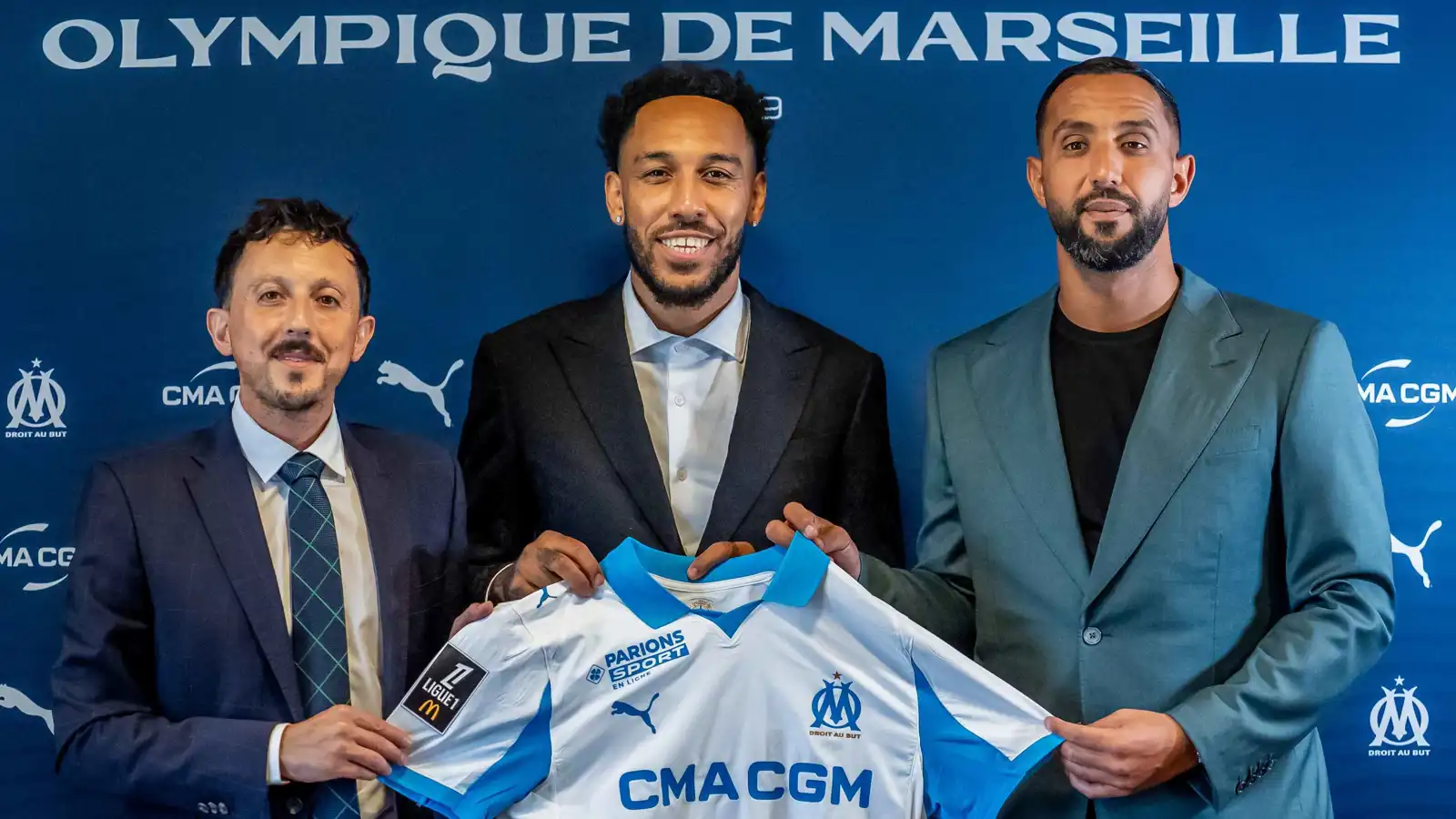 ألعاب نارية واحتفالات صاخبة.. أوباميانغ يرقص بعد العودة لأولمبيك مرسيليا (فيديو)