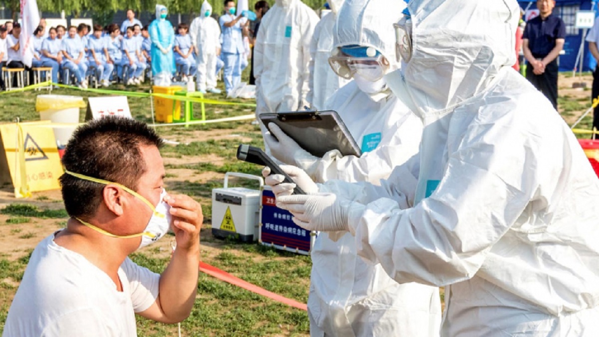 ووهان الصينية تستمتع بتعافيها من كورونا بعد عام على تسجيلها أول حالة وفاة