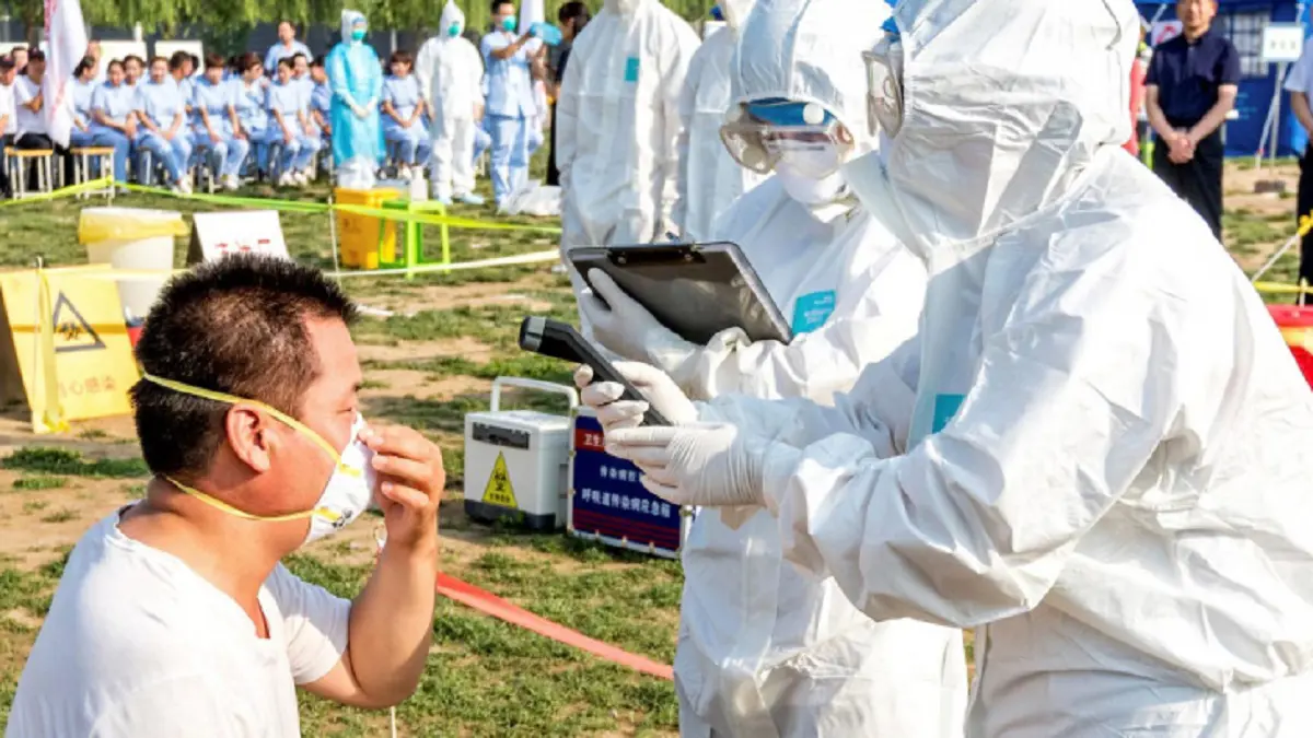 ووهان الصينية تستمتع بتعافيها من كورونا بعد عام على تسجيلها أول حالة وفاة