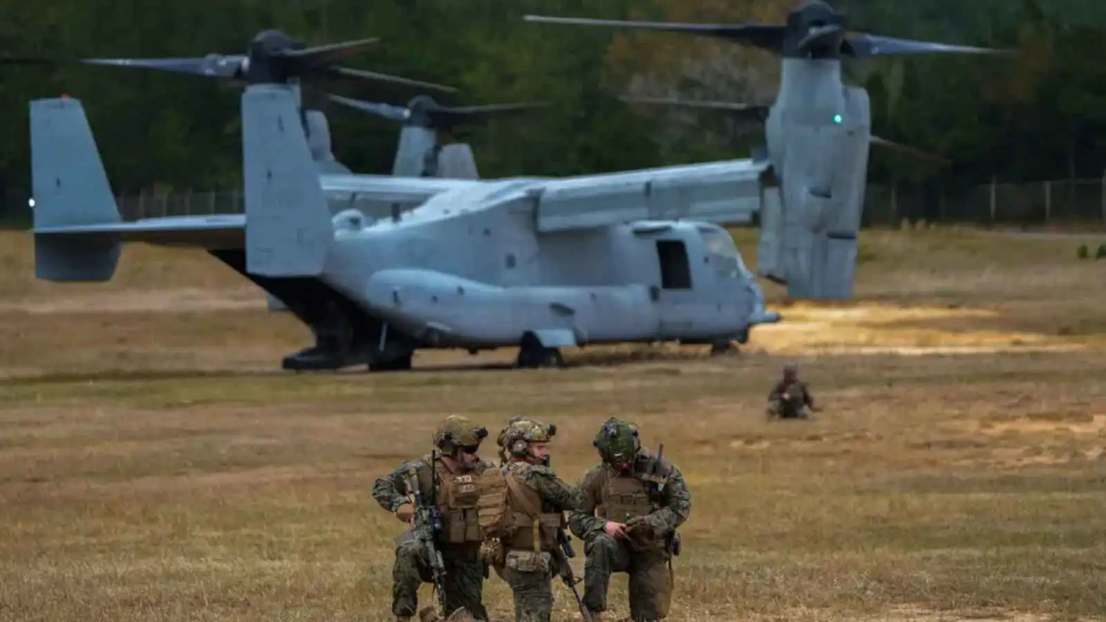 بمهام غير محددة.. وصول مئات الجنود الأمريكيين إلى الشرق الأوسط
