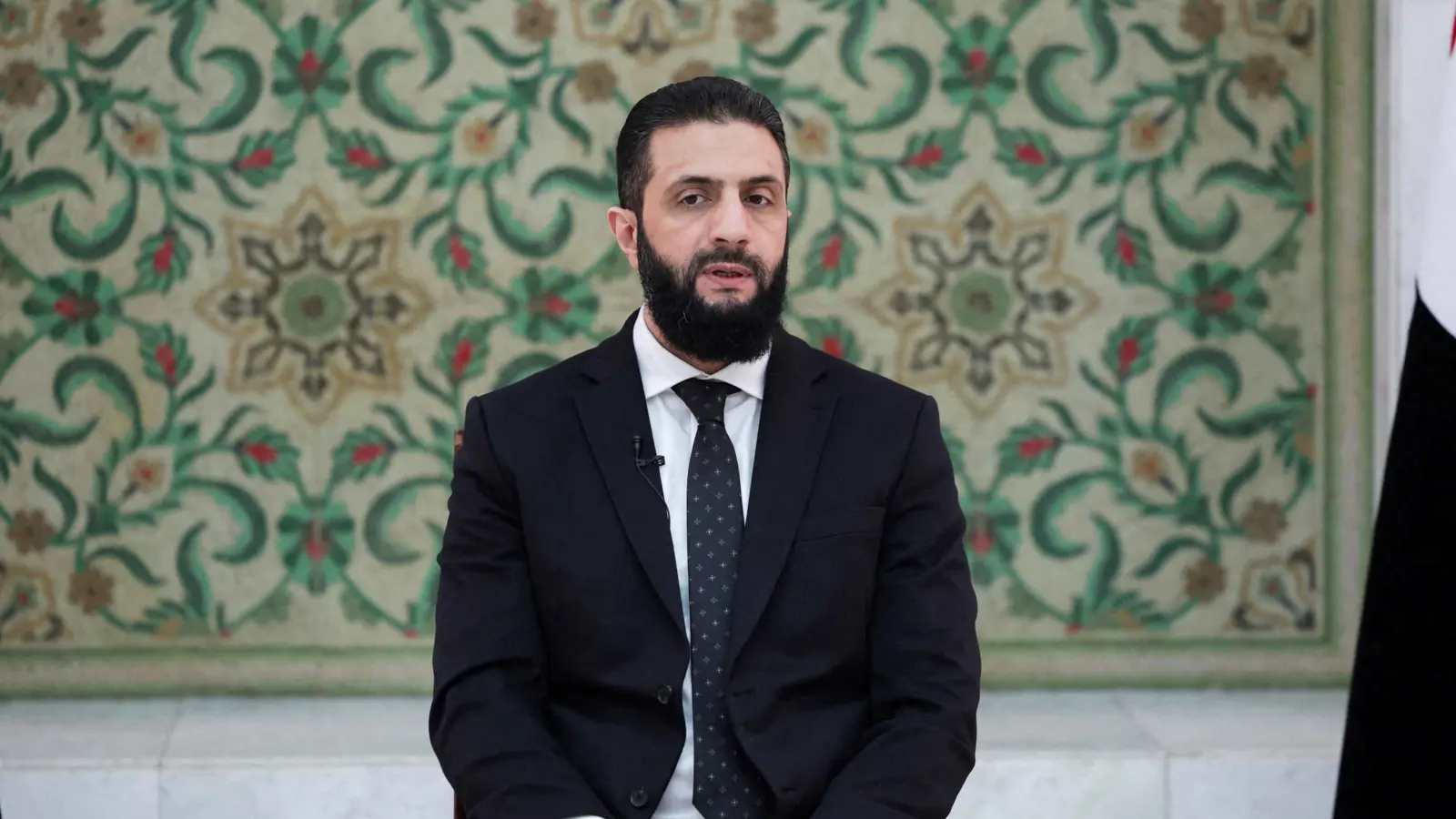 وول ستريت جورنال: الاتفاق مع "قسد" انتصار للشرع