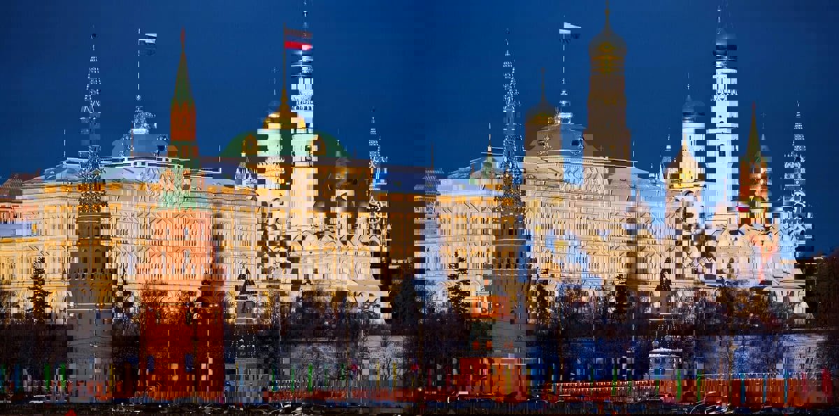 الكرملين: روسيا تأمل في علاقات بناءة مع أمريكا بعد عزل تيلرسون