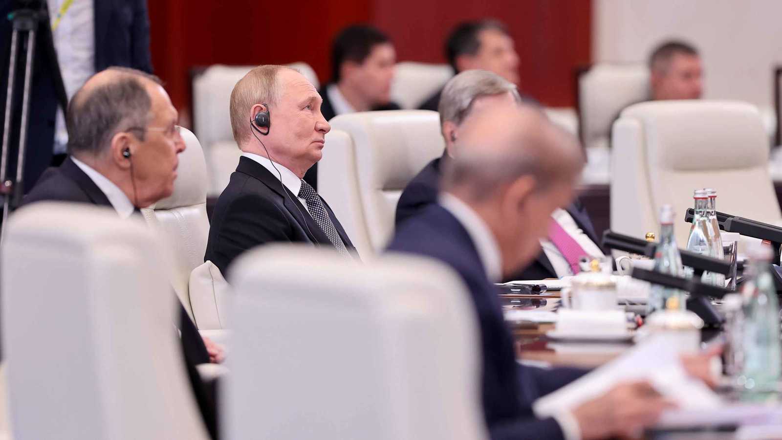 من مواجهة العقوبات إلى بناء التحالفات.. ماذا يريد بوتين من "قمة شنغهاي"؟