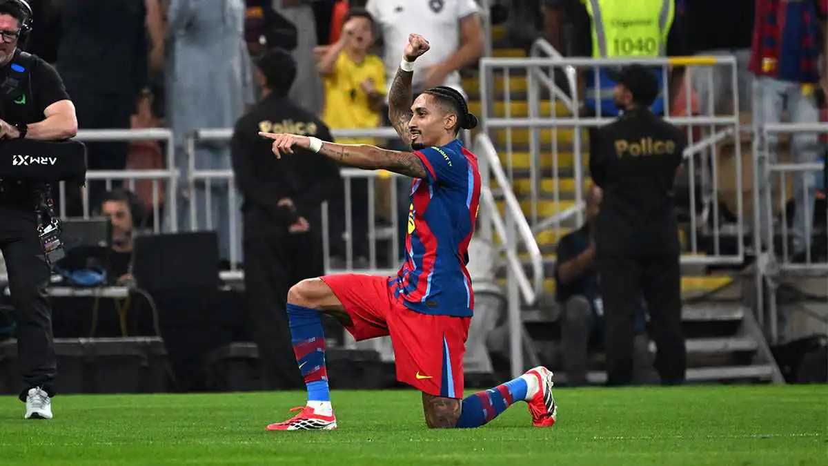 رافينيا ينفّذ نبوءة زوجته بالحرف (صورة)