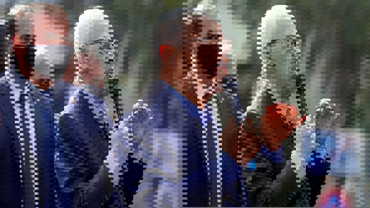 نشطاء وإعلاميون تونسيون يطلقون حملة لإسقاط الاتفاقية القطرية