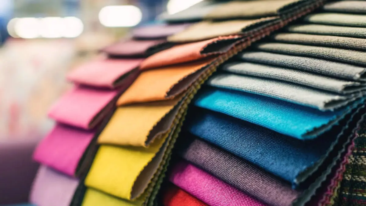 تصميم أقمشة تحاكي الألواح الشمسية لكسوة المباني وتحويلها لمولدات طاقة