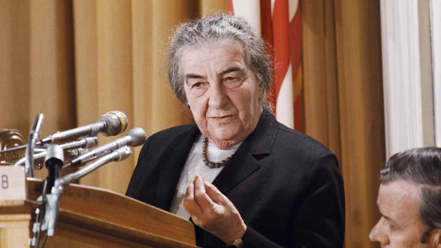 "وكأنه اليوم".. إسرائيل تكشف تسجيلاً "نادراً" لغولدا مائير