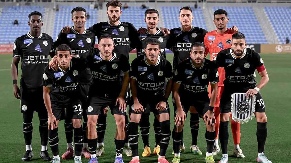 آل الشيخ يرشح 3 مدربين كبار لنادي الشباب السعودي