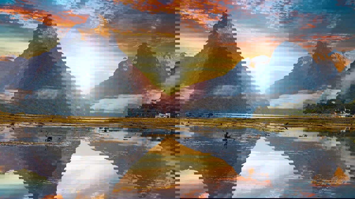 لمحبي المناظر الطبيعية.. وديان ومضائق بحرية رائعة تستحق الزيارة