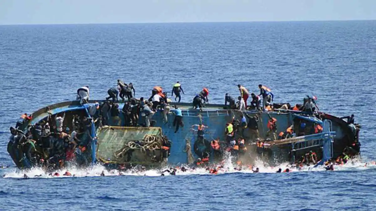 39 قتيلاً جراء غرق قارب مهاجرين قرب غامبيا