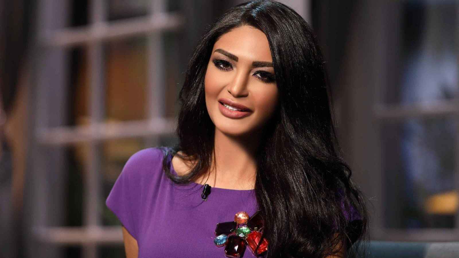 "لي بيتان في الجنة".. ما قصة التعليق المؤثر من إعلامية شهيرة؟ (صورة)