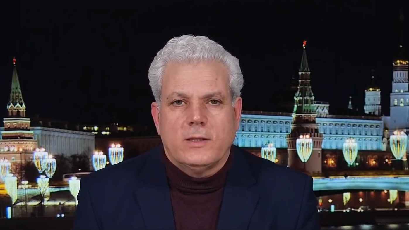 خبير: محادثات ترامب وبوتين ستكون صعبة جداً بسبب "تركة بايدن"