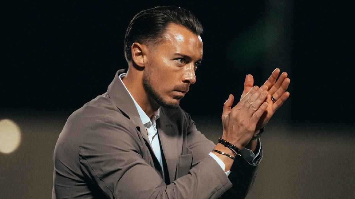 رهان يايسله.. هل يعيد الأهلي السعودي "السيناريو التاريخي"؟