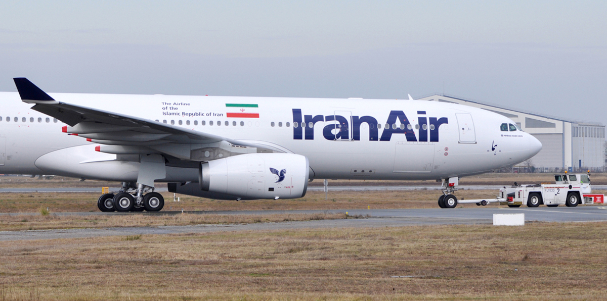 صحيفة: لبنان لن يزود الطائرات الإيرانية بالوقود استجابة للعقوبات الأمريكية