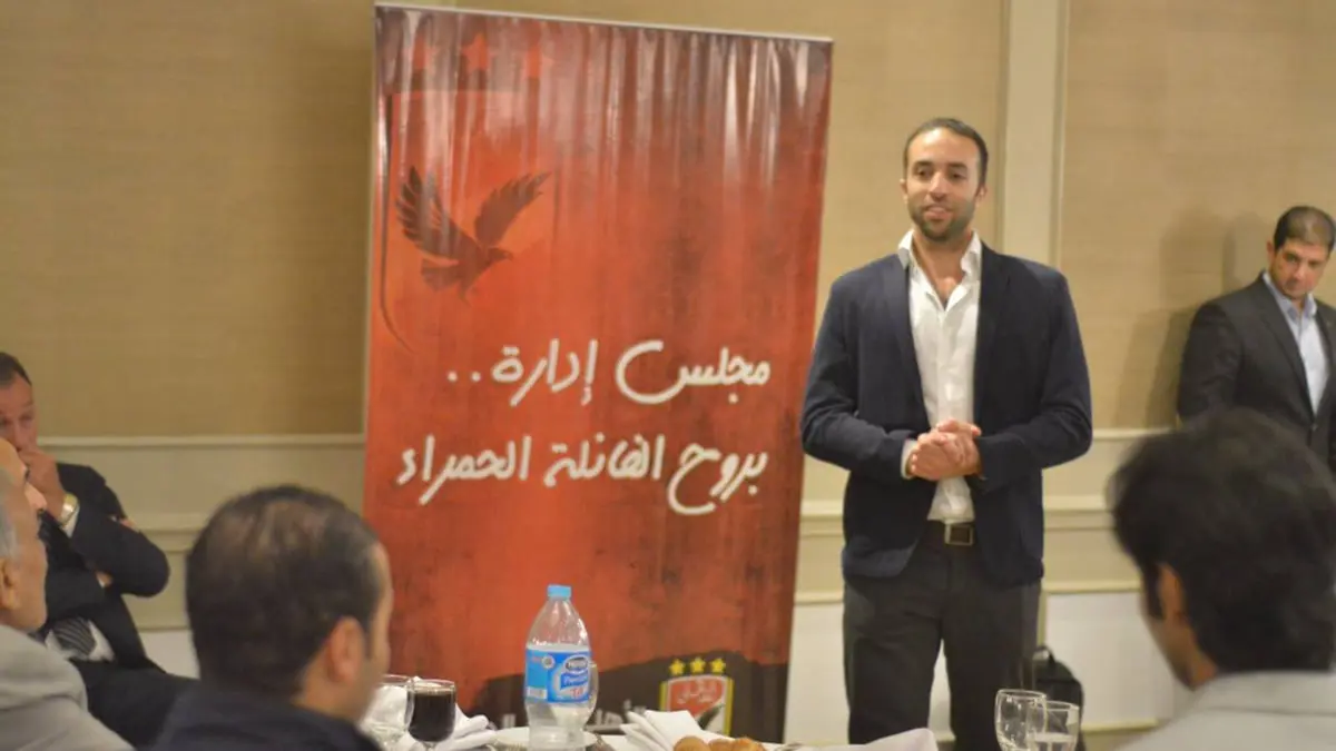 محمد سراج عضو مجلس إدارة الأهلي المصري يتعرض لحادث سير مروع (صور)