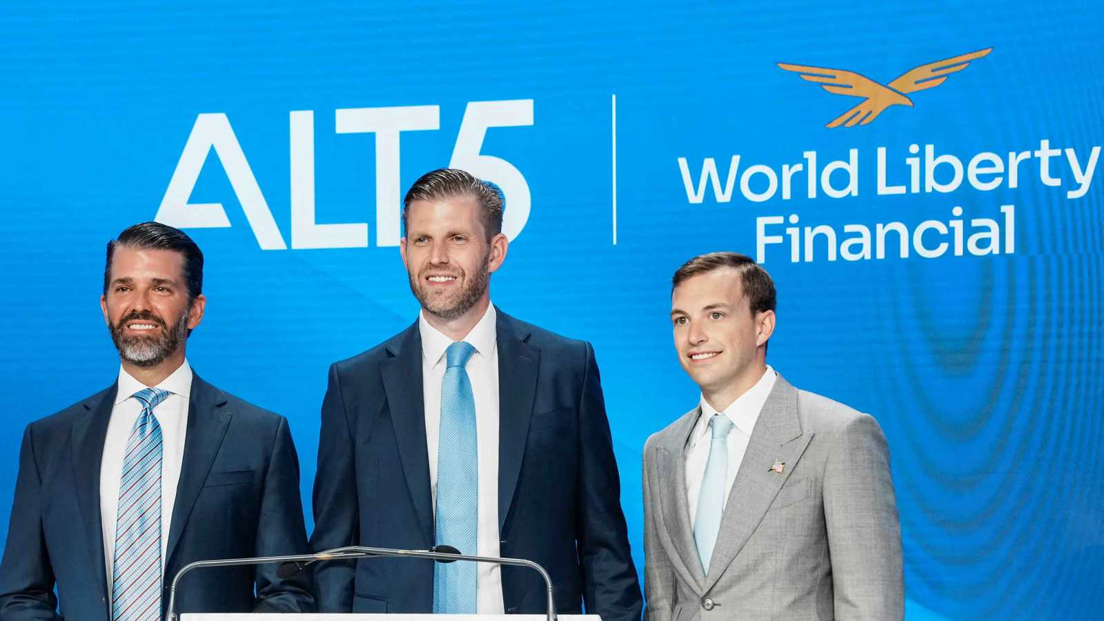 عائلة ترامب تجني 5 مليارات دولار من عملة مشفرة جديدة